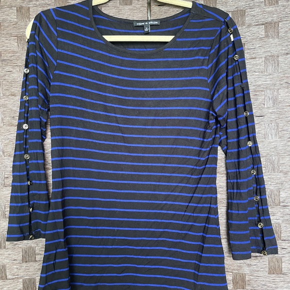 Cable & Gauge Striped Button-Sleeve Top (M) - Picture 2 of 6